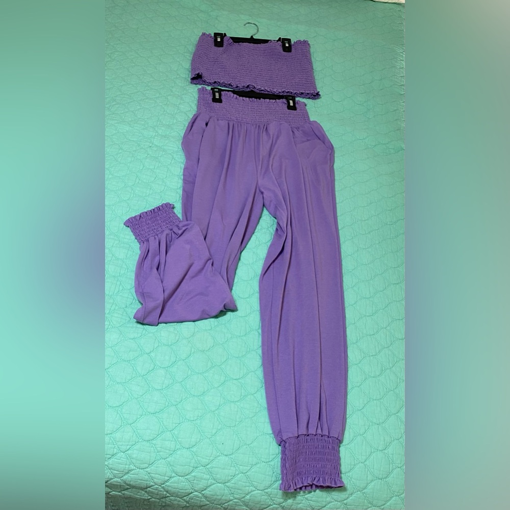 Zenana Outfitters Lavender Smocked Top and jogger set.